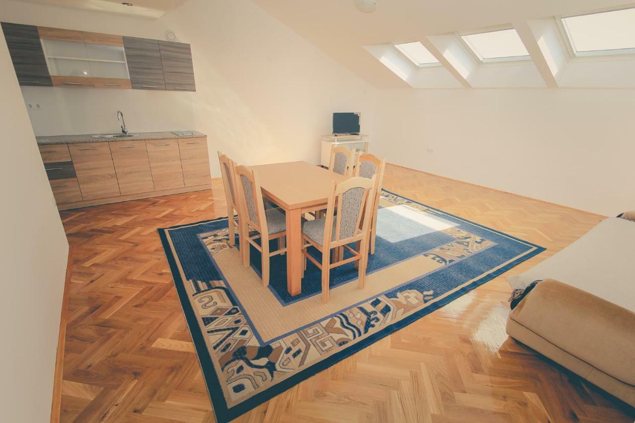 Apartmani Pranjic Kaštela Exterior foto